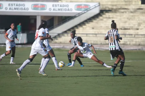 
				
					Gleide cita falha na estreia do Botafogo-PB contra o Ceará no Brasileiro Feminino A2, mas promete reação
				
				