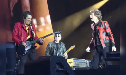 
				
					Em Liverpool, os Rolling Stones fazem homenagem aos Beatles tocando rock de Lennon e McCartney
				
				