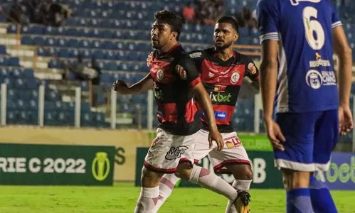 
                                        
                                            Campinense faz neste sábado último treino antes da partida contra o São José-RS. Pedro Chinês deve ser titular
                                        
                                        