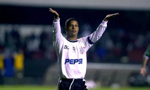 
                                        
                                            Futebol das Estrelas em Campina Grande reunirá ídolos de Corinthians e São Paulo, além de Popó e Falcão, do box e futsal
                                        
                                        