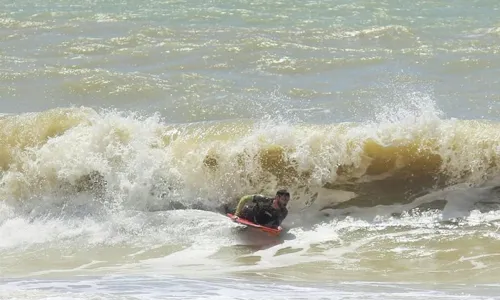 
                                        
                                            Torneio de Bodyboarding Ambiental acontece neste domingo no Conde
                                        
                                        