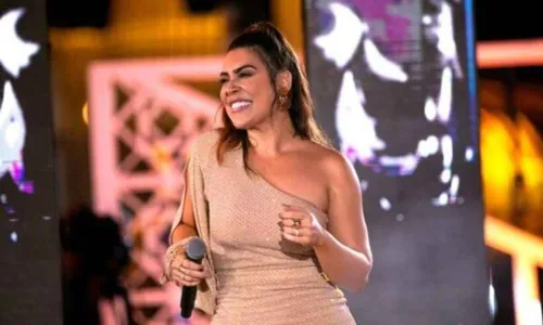 
                                        
                                            Cantora Naiara Azevedo se apresenta nesta sexta-feira (1º) em Conde, na Grande João Pessoa
                                        
                                        