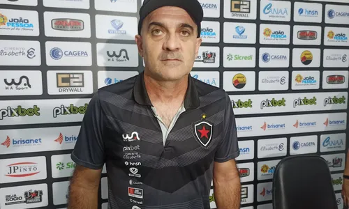 
                                        
                                            Itamar Schülle ainda busca time ideal do Botafogo-PB para a Série C
                                        
                                        