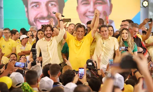 
                                        
                                            Pedro é lançado candidato com desafio de ser o 'novo na política', mesmo com sobrenome antigo
                                        
                                        