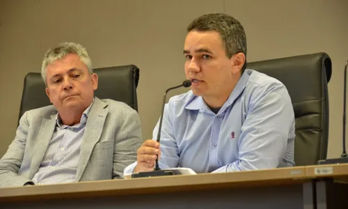 
                                        
                                            Para ampliar atendimento, Saúde passa a usar ponto eletrônico e exigir 40 horas de trabalho em UBSs de Campina Grande
                                        
                                        