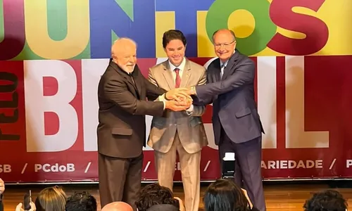 
                                        
                                            Veneziano vai participar de encontro do MDB com Lula para 'amarrar' dobradinhas nos estados
                                        
                                        