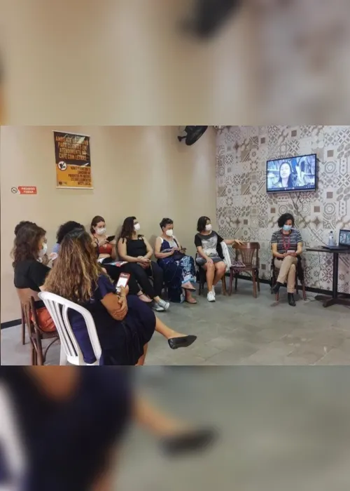 
                                        
                                            Projeto incentiva leitura coletiva de obras de autoras femininas, em Campina Grande
                                        
                                        