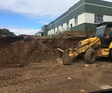 Após 8 meses, Estado inicia reconstrução de muro que desabou no Hospital das Clínicas