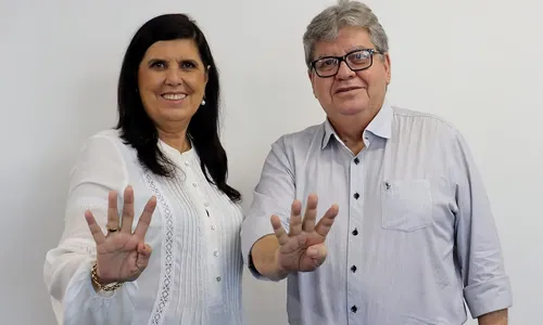 
                                        
                                            Lígia Feliciano retoma aliança e declara apoio à reeleição de João Azevêdo
                                        
                                        