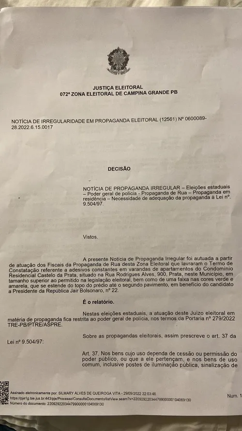 
				
					Justiça manda retirar faixa verde e amarela de residencial luxuoso de Campina Grande
				
				