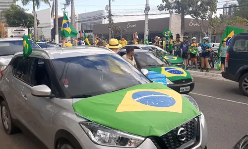 
                                        
                                            Carreata a favor de Bolsonaro é realizada em Campina Grande
                                        
                                        