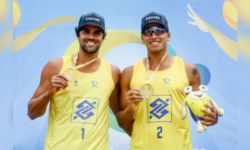 
				
					Vitor Felipe/Renato e André/George chegam a mais uma final do Circuito de Vôlei de Praia
				
				