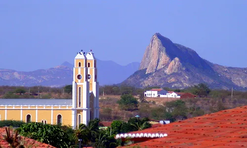 
                                        
                                            Evento faz homenagem a primeira mulher que subiu o Pico do Yayú, no Sertão da Paraíba
                                        
                                        