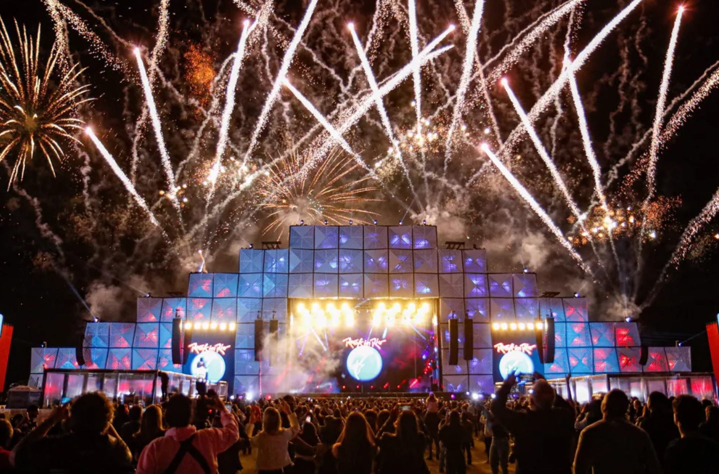 
                                        
                                            Rock in Rio 2022: saiba onde e como assistir aos shows ao vivo
                                        
                                        