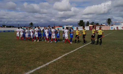 
                                        
                                            Picuiense vence o Serra Branca e impõe primeira derrota ao time de Marcelinho Paraíba
                                        
                                        