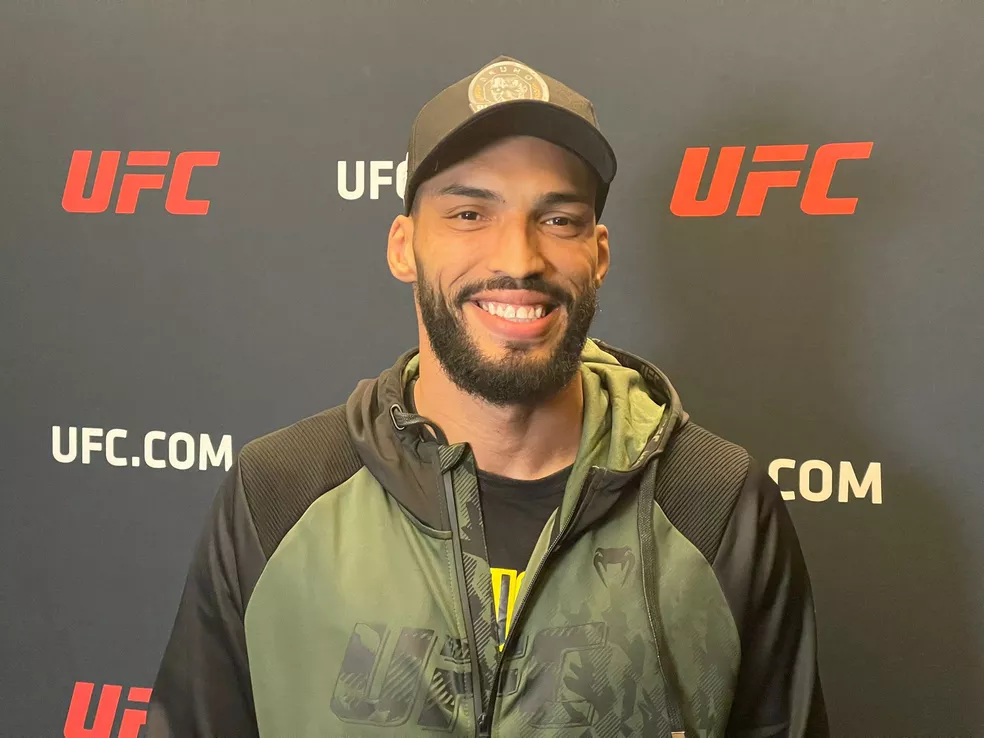 
                                        
                                            Bruno Blindado enfrentará o russo Albert Duraev no último evento do UFC, em dezembro
                                        
                                        