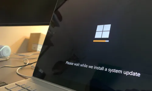 
                                        
                                            Microsoft lança maior atualização para o Windows 11 desde lançamento em 2021
                                        
                                        