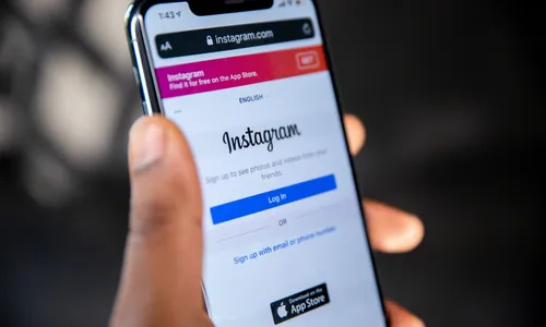 
                                        
                                            Instagram desenvolve mecanismo para proteção de usuários contra 'nudes' indesejados
                                        
                                        