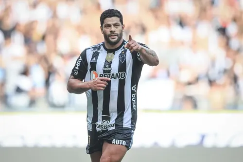 
				
					Hulk, atacante do Atlético-MG, planeja futuro e nega ter feito proposta para adquirir SAF do Treze
				
				