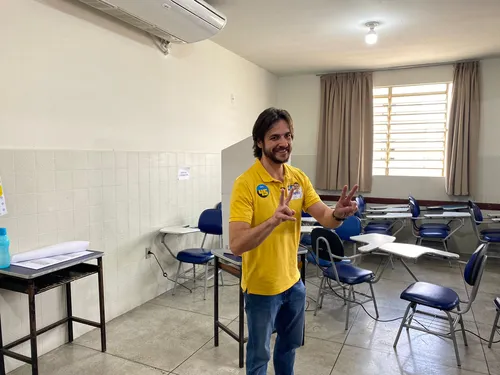 
				
					Eleições 2022: Candidatos ao governo da Paraíba votam neste domingo (2)
				
				