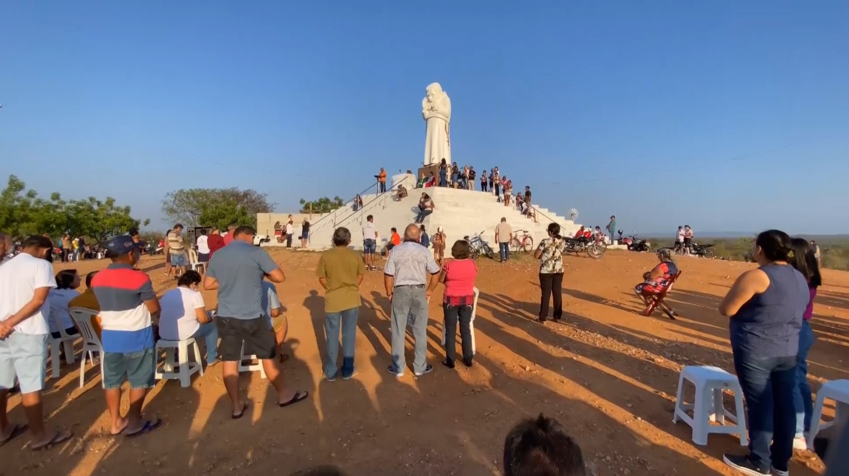 
				
					Dia do Nordestino: devoção a Frei Damião é marco da fé no Nordeste
				
				