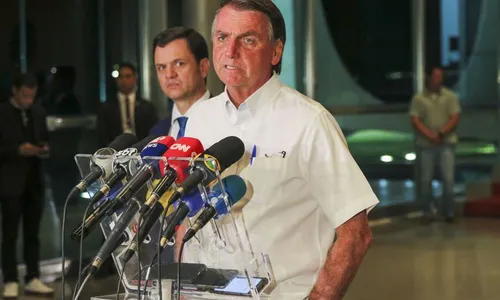 
                                        
                                            Opinião: Bolsonaro prepara a narrativa do terceiro turno e "Capitólio tupiniquim"
                                        
                                        