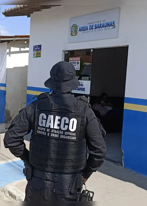 
                                        
                                            Gaeco cumpre mandado de busca em prefeitura da Paraíba e apura fraudes em obras de engenharia
                                        
                                        