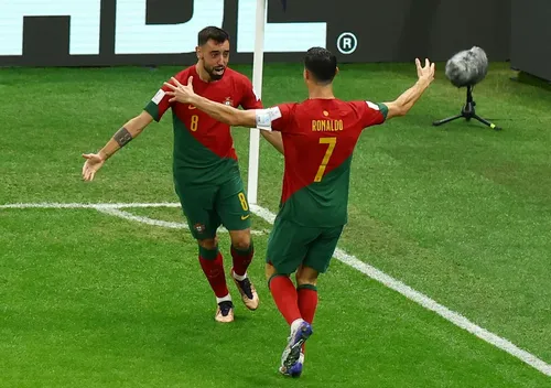 
				
					Copa do Mundo: Espanha e Portugal entram em campo buscando vaga nas quartas de final
				
				