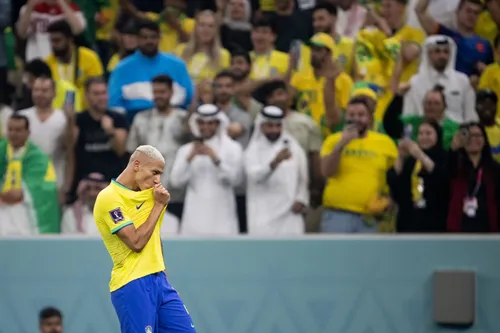 
				
					Brasil vence a Sérvia na estreia na Copa do Mundo no Catar
				
				