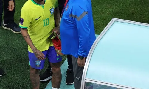 
                                        
                                            Neymar e Danilo estão fora da fase de grupos da Copa do Mundo
                                        
                                        