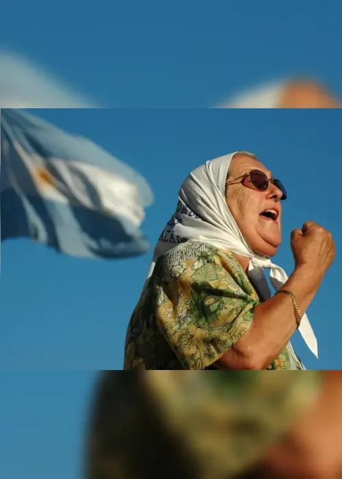 
                                        
                                            Morte do maior símbolo das Mães da Praça de Maio faz lembrar cena comovente de ativismo político
                                        
                                        