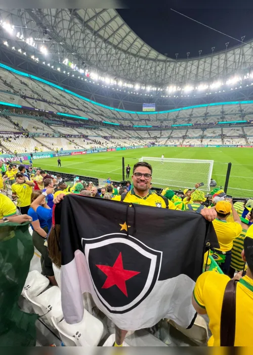 
                                        
                                            Conheça o dono da bandeira do Botafogo-PB que apareceu após o gol do Brasil na Copa do Mundo
                                        
                                        