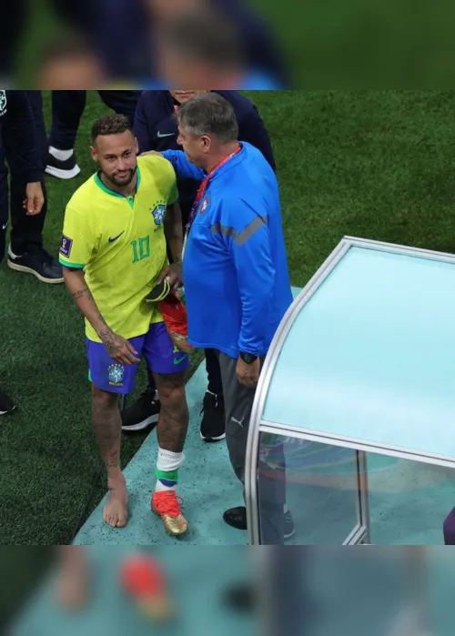 
                                        
                                            Neymar e Danilo estão fora da fase de grupos da Copa do Mundo
                                        
                                        
