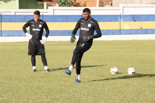 
				
					Mauro Iguatu elogia estrutura do Nacional de Patos em sua terceira passagem pelo clube
				
				