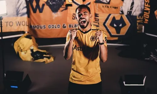 
                                        
                                            Matheus Cunha é anunciado como presente de Natal do Wolverhampton
                                        
                                        