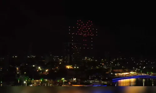 
				
					Show de drones ilumina céu de Campina Grande no Natal; veja imagens
				
				