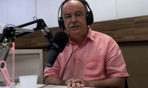 
                                        
                                            Falcão confirma conversa com Romero hoje, mas mantém pré-candidatura
                                        
                                        