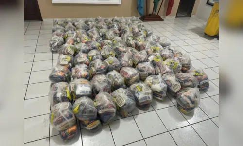 
				
					Compra de votos: Polícia Federal cumpre mandados contra 'esquema' de distribuição de cestas básicas
				
				