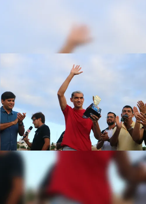 
                                        
                                            Goleiro do Flamengo, Santos visita Cabaceiras e promete seguir dando orgulho para seu povo
                                        
                                        