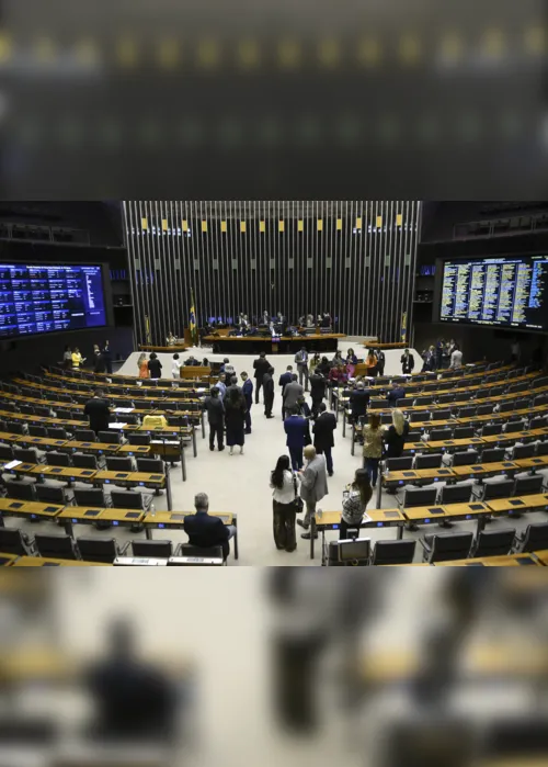 
                                        
                                            Orçamento secreto: novas regras são aprovadas no Congresso em meio a votação no STF
                                        
                                        