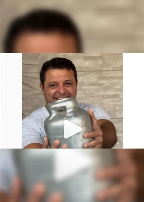
                                        
                                            Vereador aposta 'porquinho' de dinheiro para tentar aumentar seguidores nas redes sociais
                                        
                                        