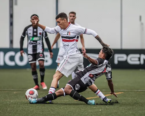 
				
					Botafogo-PB derrota Santa Cruz e garante classificação na Copinha
				
				