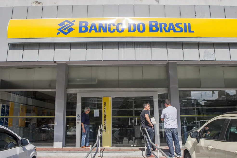 
                                        
                                            Inscrições em concurso do Banco do Brasil terminam nesta sexta
                                        
                                        