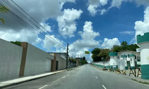 
                                        
                                            Com posse de Lula, bolsonaristas desmontam barracas em Campina Grande
                                        
                                        