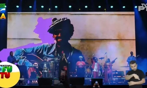 
                                        
                                            Posse de Lula: Cassiano é homenageado no Festival do Futuro
                                        
                                        