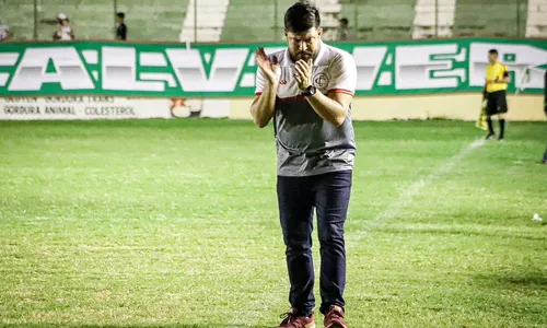 
                                        
                                            Daniel Rocha dedica vitória do Campinense ao técnico Leston Júnior
                                        
                                        