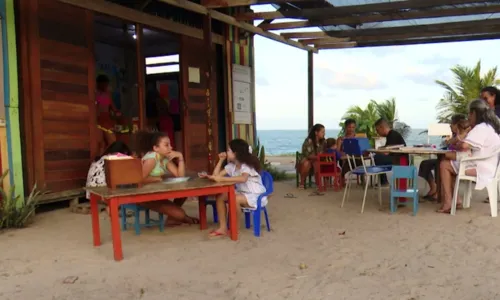 
				
					Biblioteca do Mar cria novos leitores no Litoral Sul da Paraíba
				
				