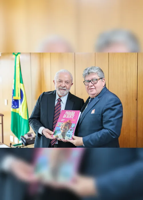 
                                        
                                            João Azevêdo se reúne com Lula e fala em retorno da relação republicana; confira vídeos
                                        
                                        