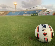 Árbitra de futebol vira resistência contra o machismo