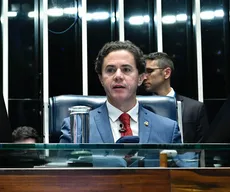 Torcedor do Vasco, Veneziano zoa deputado Bandeira de Mello, ex-presidente do Flamengo